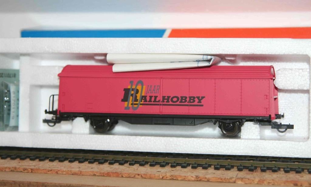 Roco hO  gesloten goederenwagen  RAILHOBBY, Gelijkstroom, Ophalen of Verzenden, NS, Roco