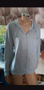 Leuk licht grijs vest met capuchon van Janina maat 42, Ophalen of Verzenden, Gedragen, Maat 42/44 (L), Grijs