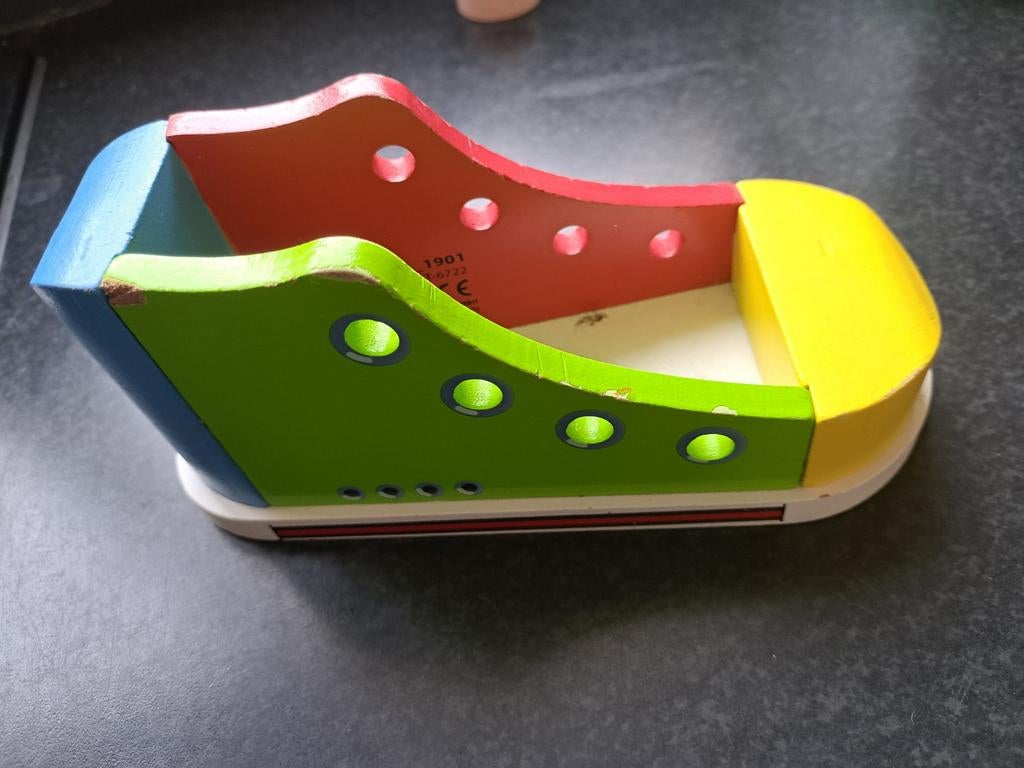 Houten oefenschoen om te leren veter strikken, Ophalen, Gebruikt