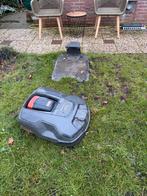 Husqvarna 315x robotmaaier, Tuin en Terras, Robotmaaiers, Ophalen, Gebruikt, 20 tot 25 cm, Bestuurbaar via app