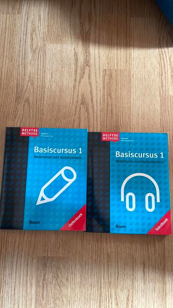Basiscursus 1 Nederlands voor buitenlanders, Ophalen of Verzenden, Zo goed als nieuw, Nederlands, A.G. Sciarone; P.J. Meijer
