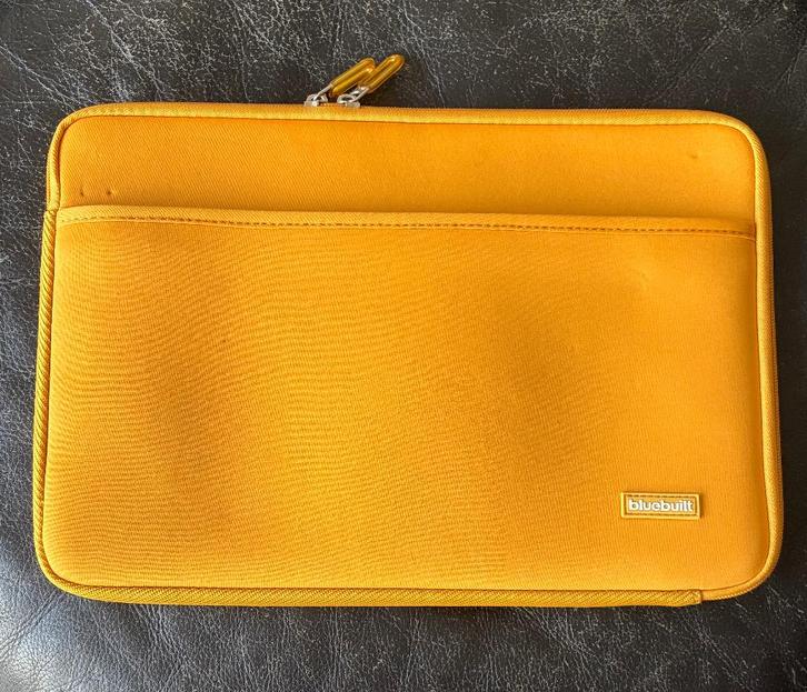 laptop sleeve bluebuilt, Computers en Software, Laptophoezen, Zo goed als nieuw, 15 inch, Ophalen