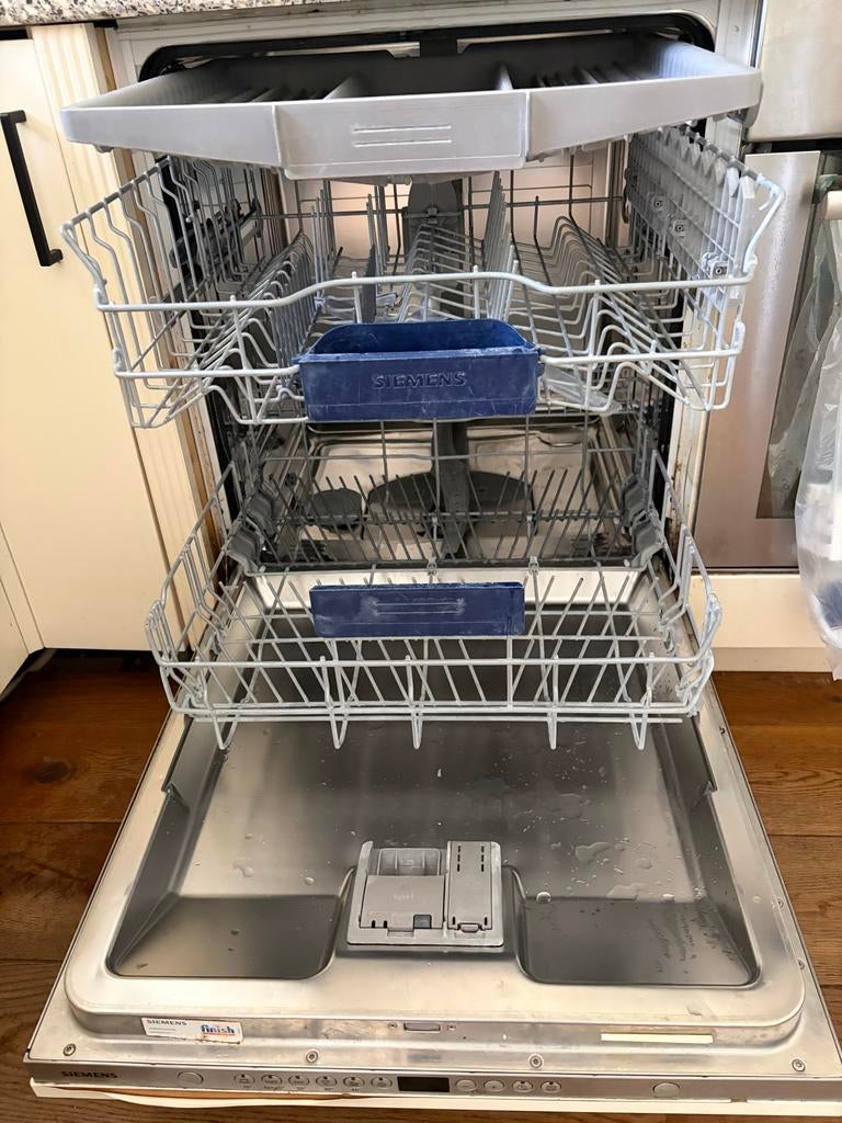 Siemens vaatwasser - defect (pompt niet goed weg), Witgoed en Apparatuur, Vaatwasmachines, Ophalen, Minder dan 85 cm, 60 cm of meer