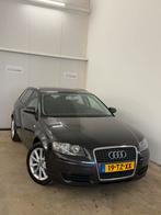 Audi A3 1.6 Sportback | Trekhaak | 2007 Grijs, Auto's, Voorwielaandrijving, 4 cilinders, Handgeschakeld, 660 kg