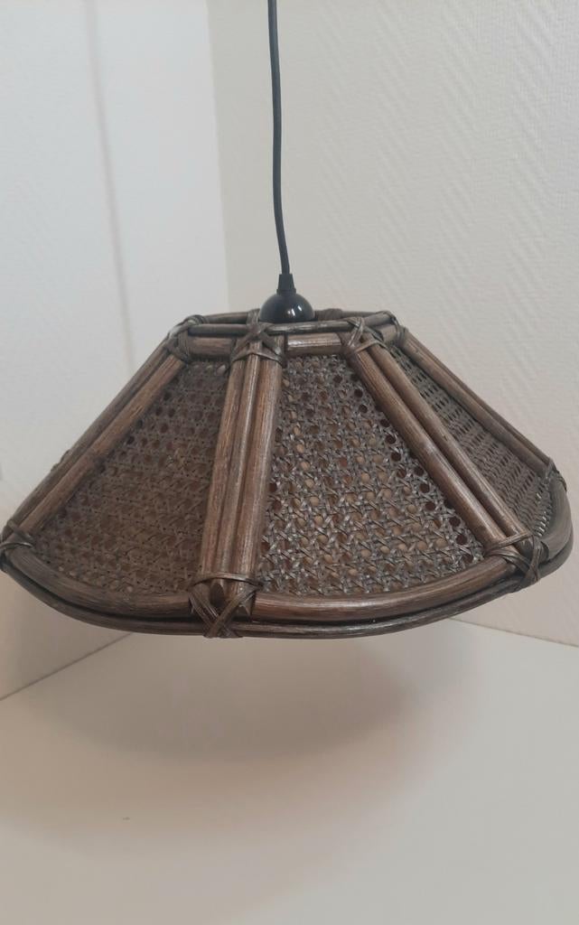 Mooie rotan manou webbing hanglamp, lees de beschrijving, Ophalen of Verzenden, Gebruikt, Hout, Minder dan 50 cm