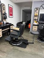 Kapperskruk met voetensteun, Ophalen, In hoogte verstelbaar, Zo goed als nieuw