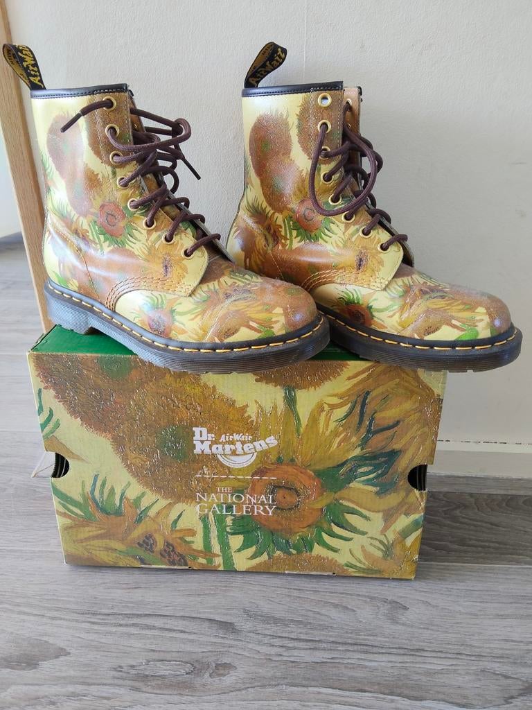 Dr. Martens x National Gallery Van Gogh Zonnebloemen Laarzen, Geel, Lage of Enkellaarzen, Ophalen of Verzenden, Dr. Martens