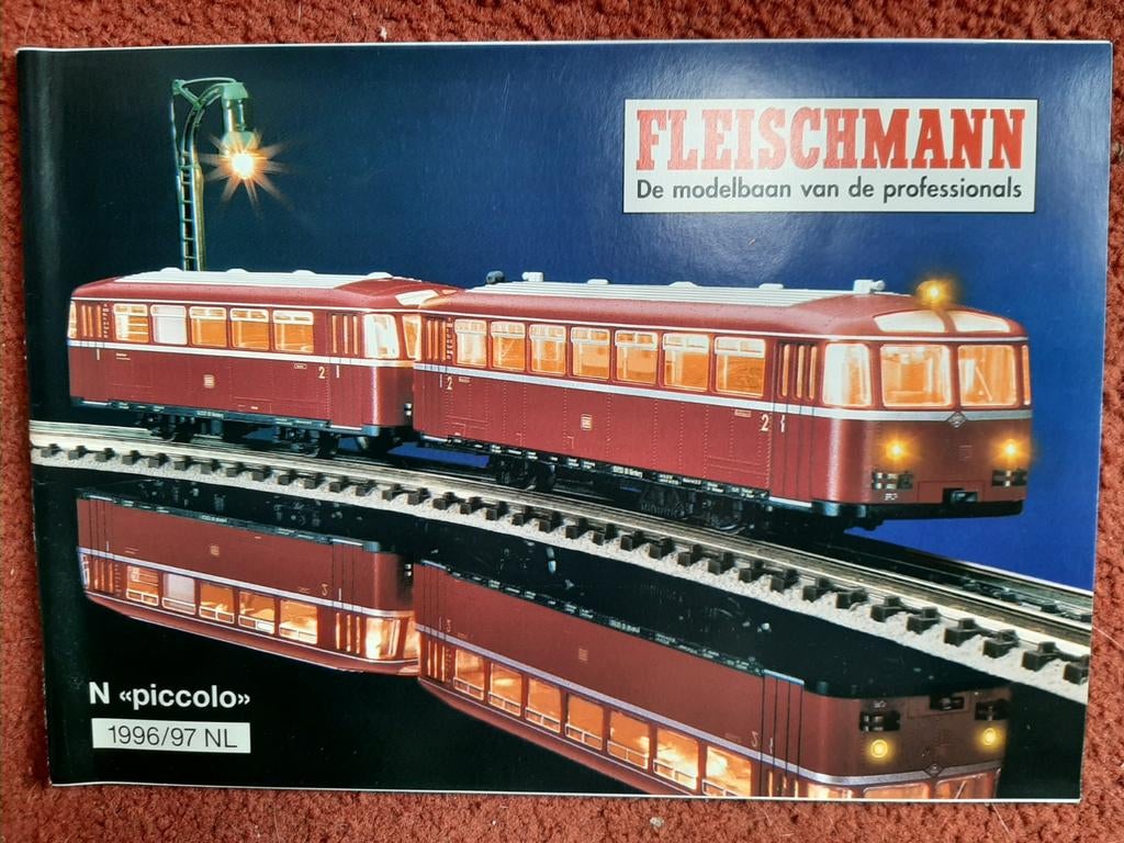 Fleischmann bladen., Ophalen of Verzenden, Gelezen, Trein