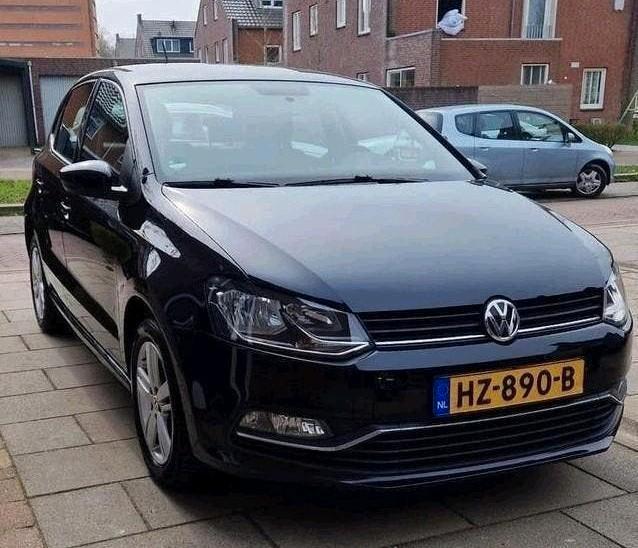 Zwarte Volkswagen Polo 1.2 TSI 2015 Nieuwe APK, Auto's, Volkswagen, Particulier, Polo, ABS, Airbags, Airconditioning, Bluetooth