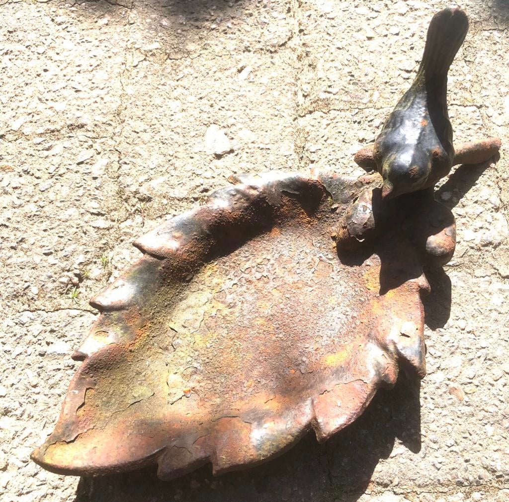 Decoratieve gietijzeren vogel op blad, Ophalen of Verzenden