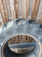 Trekker band 13.6r28, Zakelijke goederen, Agrarisch | Onderdelen | Banden, Velgen en Assen, Ophalen