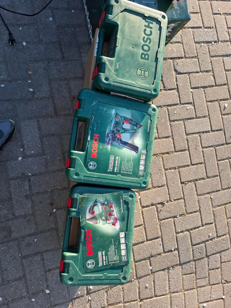 Bosch Decoupeerzagen PST 600 PEL en PST 700 E, Ophalen, Gebruikt, Robert Bosch GmbH, Postfach 10 60 50, 70049 Stuttgart, Duitsland