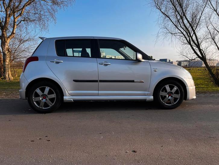 Suzuki Swift 1.5 5D 2005 Grijs, Auto's, Suzuki, Particulier, Swift, ABS, Airbags, Airconditioning, Alarm, Android Auto, Apple Carplay