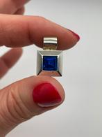 C894 Prachtige zilveren hanger blauwe saffier edelsteen, Overige voorstellingen, Ophalen of Verzenden, X, Met edelsteen