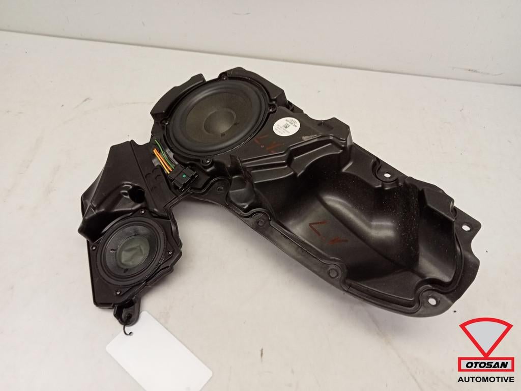 Audi A6 S6 RS6 C7 4G B&O Speaker Links Voor 4G0035299, Gebruikt, AUDI AG, Auto-Union-Strasse 1
85045  Ingolstadt, DE, Kundenbetreuung@audi.de