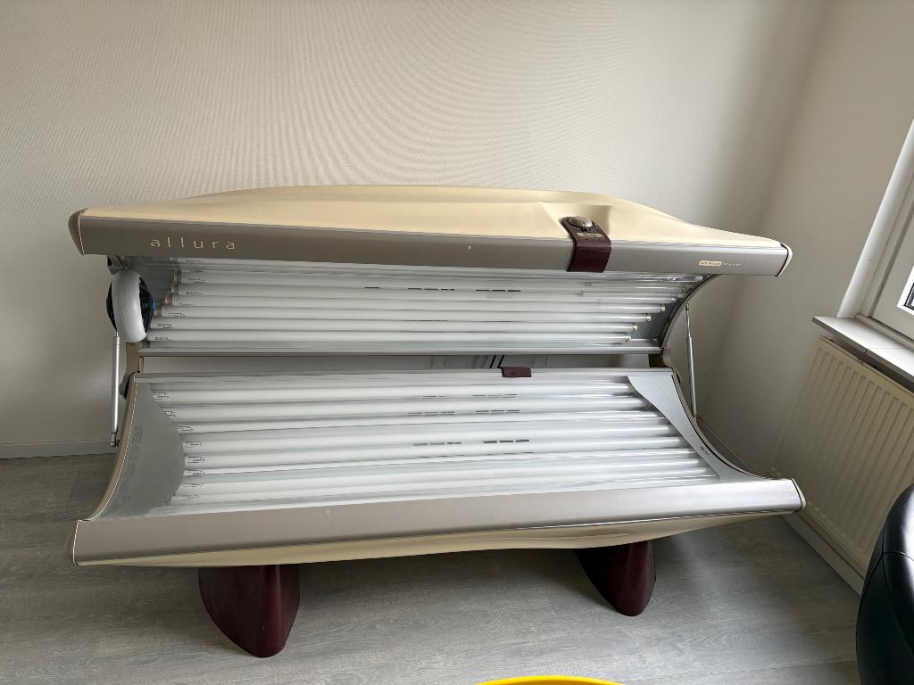 Alisun zonnebank, Ophalen, Gebruikt, Zonnebank dubbelzijdig, 15 lampen of meer