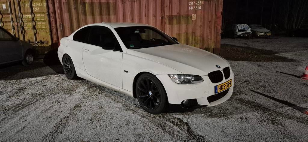 Bmw e92 330i 6handbak alpina wit, Auto's, BMW, 13 km/l, 1800 kg, 4 stoelen, Alcantara