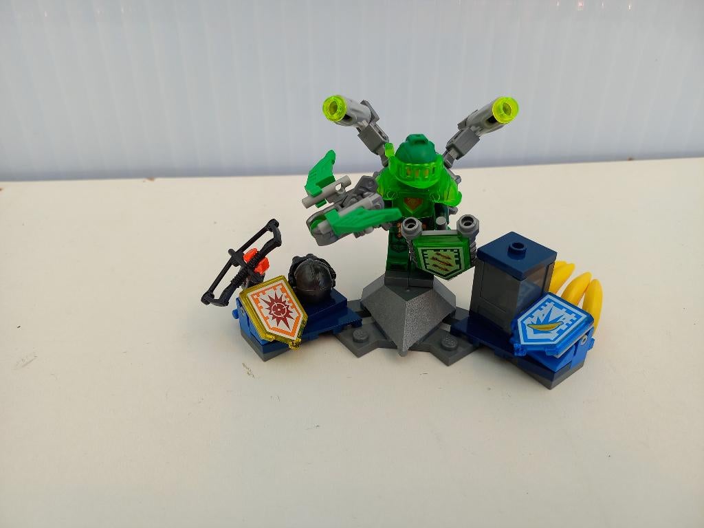 Adv. 9 Lego Nexo knights 3sets, Ophalen, Gebruikt, Overige thema's, Lego