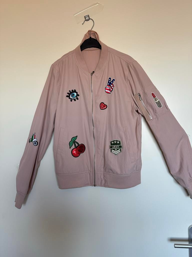 Roze Zara bomberjack met patches, Ophalen of Verzenden, Gedragen, Maat 36 (S), Roze