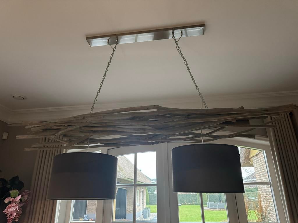 Unieke Hanglamp met Houten Takken en Twee Kappen, Ophalen of Verzenden, Gebruikt, Hout, 50 tot 75 cm