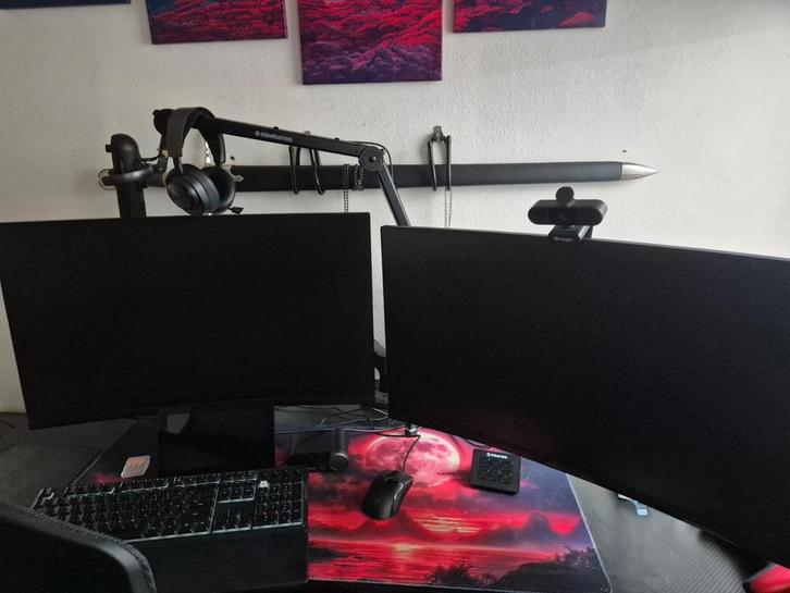 Gaming monitoren, Computers en Software, Monitoren, Zo goed als nieuw, 151 t/m 200 Hz, DisplayPort, HDMI, Gaming, Curved, Quad HD (2K)