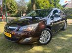 Opel Astra Sports Tourer 1.6 Turbo Cosmo 180Pk / LM / Airco, Auto's, Opel, Voorwielaandrijving, Euro 5, Gebruikt, Zwart