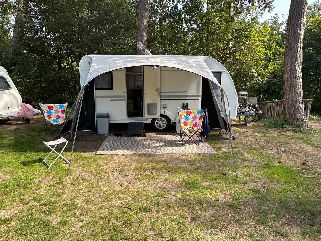 Adria Altea 462 PU 2018 | mover | fietsendrager | luifel, Caravans en Kamperen, Rondzit, Frans bed, Schokbreker, Particulier