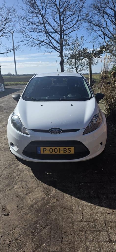 Ford Fiësta 1.25 44KW 3DR 2012 Wit, Auto's, Voorwielaandrijving, 4 cilinders, Wit, Handgeschakeld