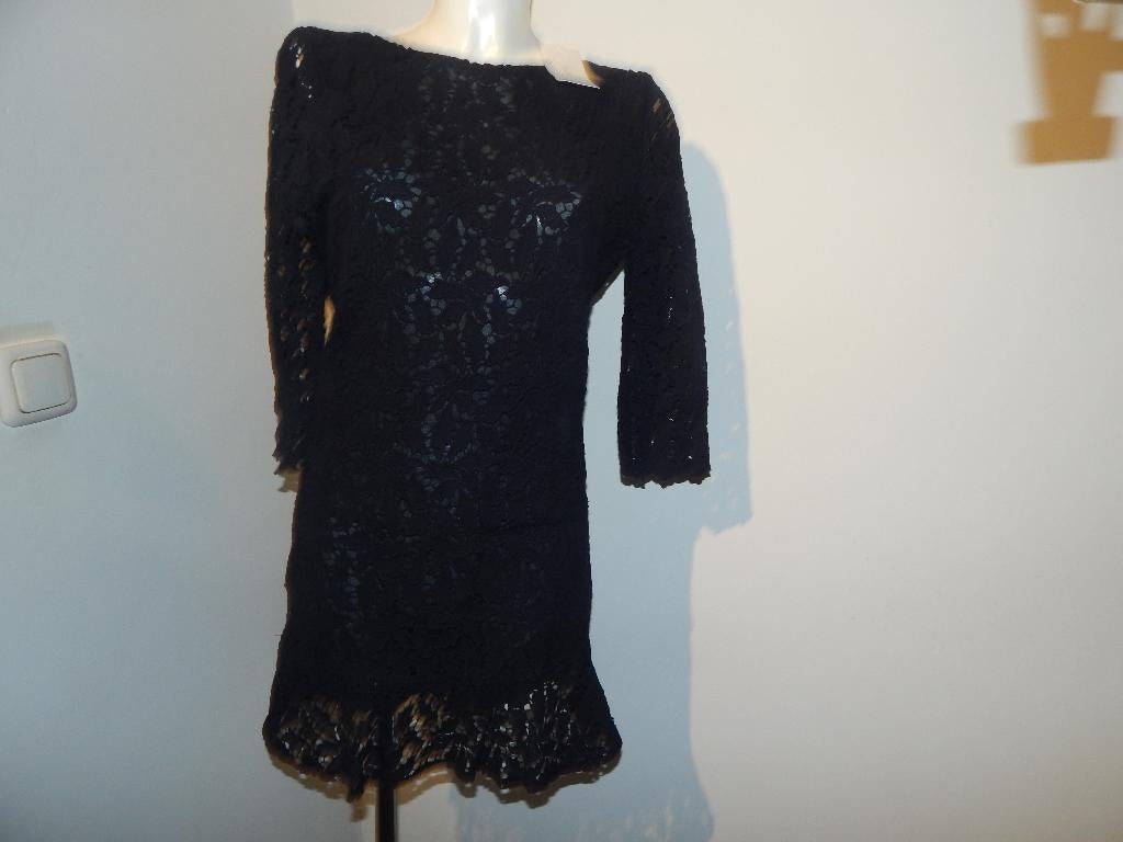 BA&SH Nieuwe zwarte jurk open gewerkte stof schattig 1/S, Verzenden, Zwart, Nieuw, Ba&sh