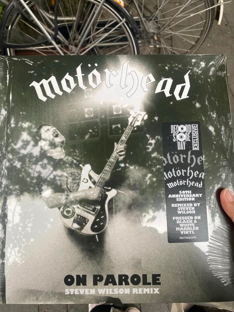 Motörhead - On Parole (RSD 2026) Zwart/Wit Gemarmerd Vinyl, Overige genres, Ophalen of Verzenden, 12 inch, Nieuw in verpakking