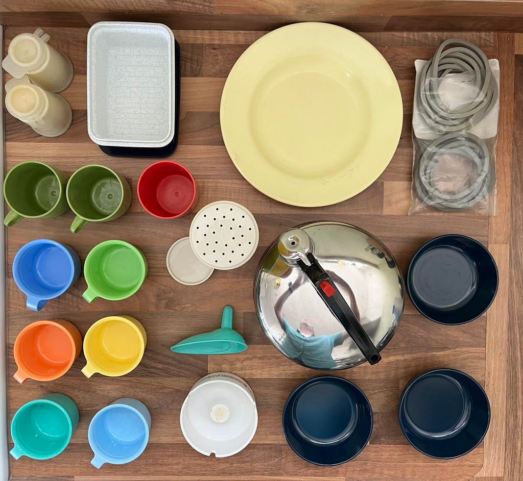 Camping Servies Set: Bekers, Mokken, Fluitketel & Meer, Ophalen of Verzenden, Gebruikt