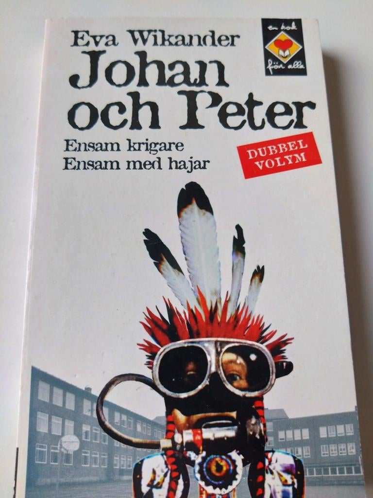 Ensam krigare/Ensam med hajar #på svenska/zweeds#, Ophalen of Verzenden, Gelezen