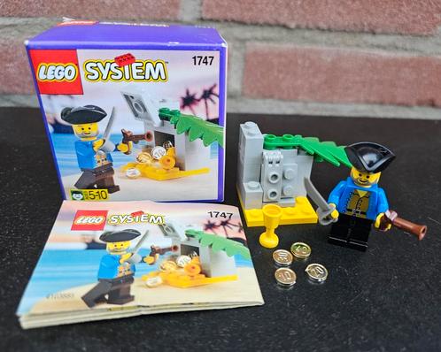 Lego system 1747 treasure surprise / pirates (met doos), Kinderen en Baby's, Speelgoed | Duplo en Lego, Zo goed als nieuw, Lego