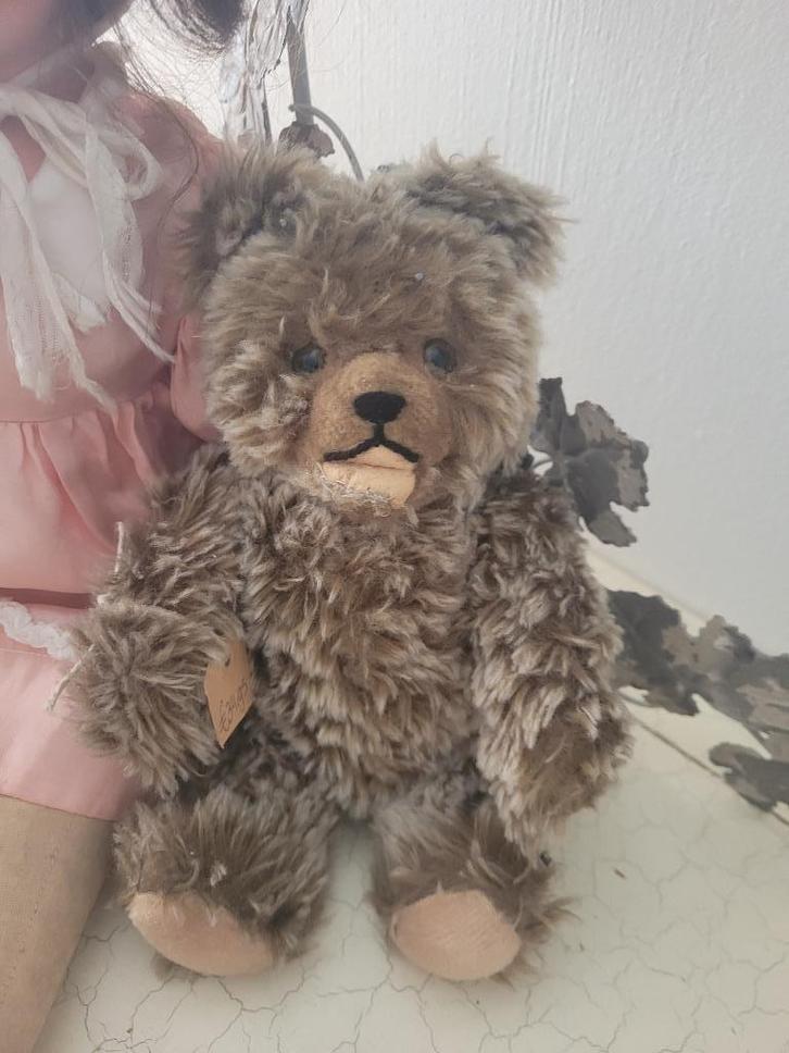 zeer oude Steiff beer foto 1 t/m 3, Verzamelen, Beren en Cherished Teddies, Zo goed als nieuw, Stoffen beer, Steiff, Ophalen of Verzenden