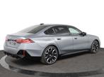 BMW i5 Sedan M60 xDrive | M Sportpakket Pro | Equipment Pack, Auto's, BMW, Automaat, Zwart, Stoelverwarming, 601 pk