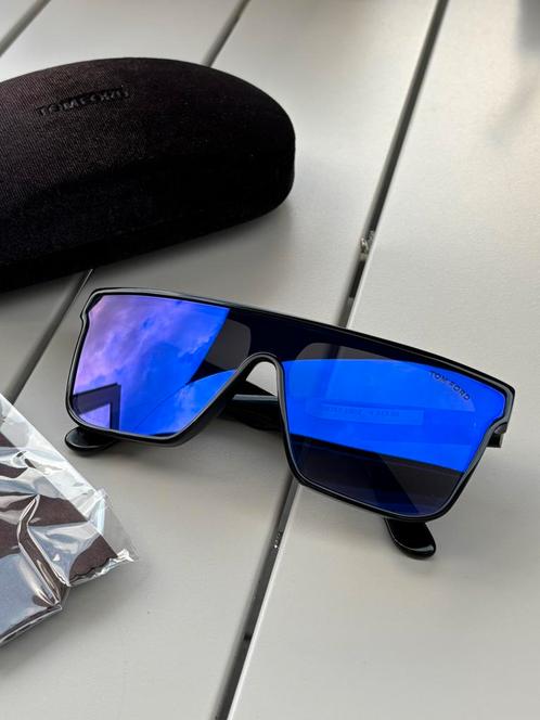 Tom Ford Wyhat, Sieraden, Tassen en Uiterlijk, Zonnebrillen en Brillen | Heren, Zo goed als nieuw, Zonnebril, Ray-Ban, Zwart, Ophalen of Verzenden