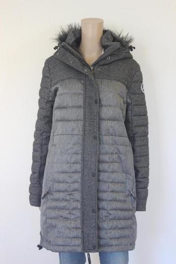 Superdry grijze winterjas maat 44 beschikbaar voor biedingen