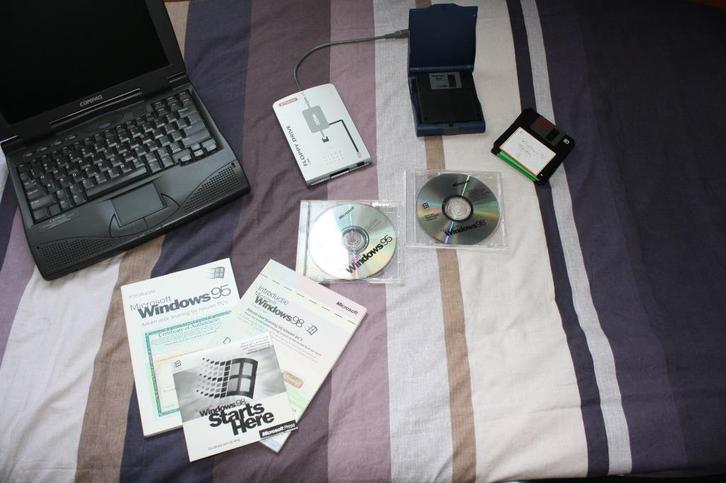 Compaq Armada 1590DT + accessoires, Computers en Software, Vintage Computers, Ophalen