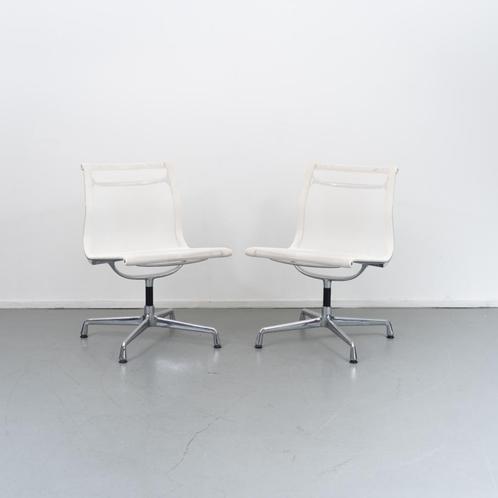 4 Vitra Eames Ea105 Wit  Netweave Chroom, Huis en Inrichting, Stoelen, Zo goed als nieuw, Metaal, Stof, Ophalen of Verzenden