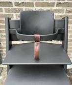 Tripp trapp kinderstoel zwart, Kinderen en Baby's, Kinderstoelen, Ophalen, Zo goed als nieuw, Meegroeistoel