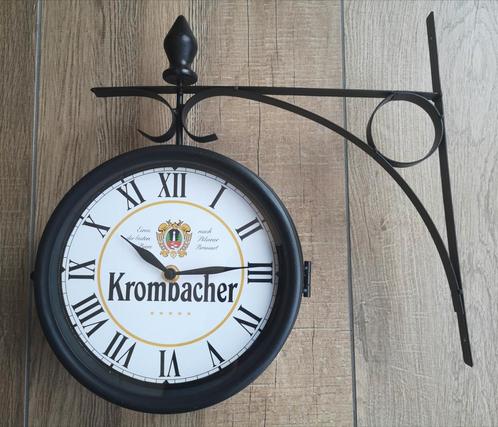 Dubbelzijdige KROMBACHER stationsklok, Verzamelen, Biermerken, Nieuw, Overige typen, Overige merken, Ophalen of Verzenden