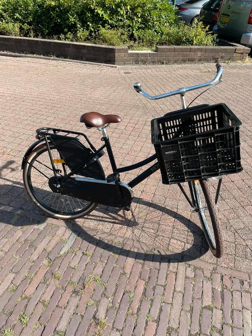 Leuke kinderfiets met krat, zwart 24 inch, Fietsen en Brommers, Fietsen | Meisjes, Gebruikt, 24 inch, Handrem, Ophalen