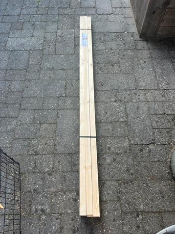 Set van 6 vurenhouten planken beschikbaar voor biedingen