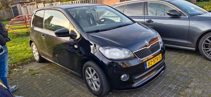 Skoda Citigo 1.0 T 55KW 2012 Zwart, Auto's, Skoda, Particulier, Citigo, ABS, Airbags, Airconditioning, Bluetooth, Centrale vergrendeling