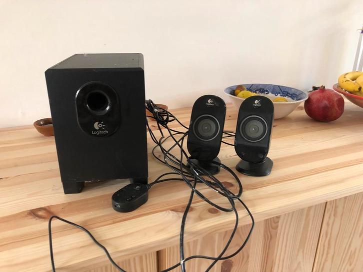 Logitech Speakerset met Subwoofer, Computers en Software, Pc speakers, Gebruikt, Audiokanaal 2.1, Ophalen of Verzenden