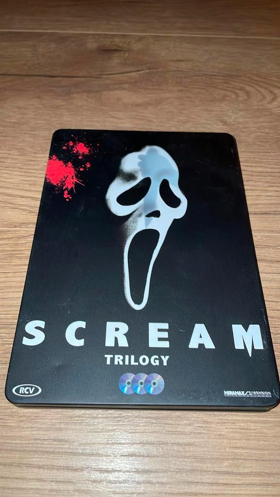 Scream Trilogy/trilogie steelcase met deel 1, 2 en 3., Cd's en Dvd's, Dvd's | Horror, Zo goed als nieuw, Vampiers of Zombies, Vanaf 16 jaar