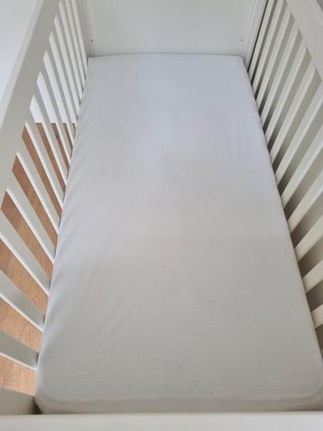 Aerosleep Evolution Matras + Lakens & Beschermers beschikbaar voor biedingen