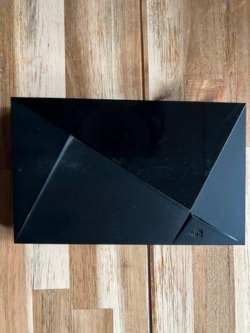 Nvidia Shield Pro 4K (2015) + Afstandsbediening en adapter beschikbaar voor biedingen