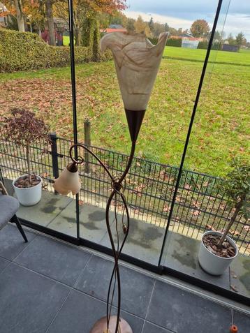 Elegante Staande Lamp - 180cm Hoog beschikbaar voor biedingen