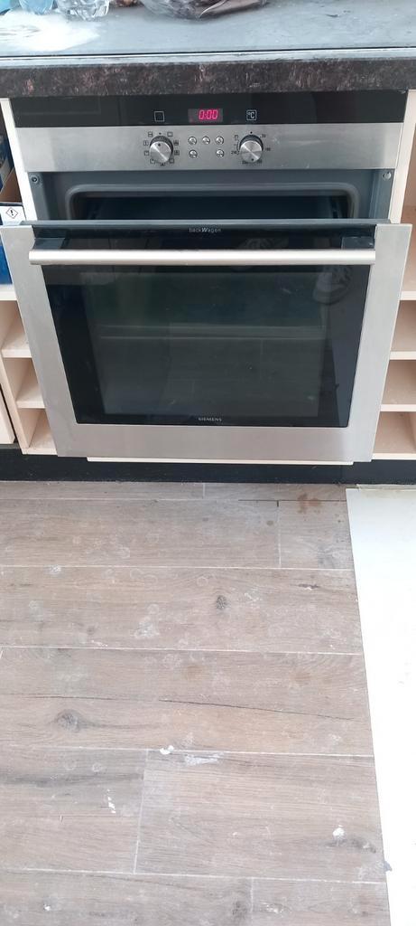 Siemens heteluchtoven, Witgoed en Apparatuur, Ovens, Zo goed als nieuw, Inbouw, Oven met grill, 45 tot 60 cm, Hete lucht, Ophalen